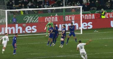 贝林厄姆西甲首季20+10，金球奖热门？